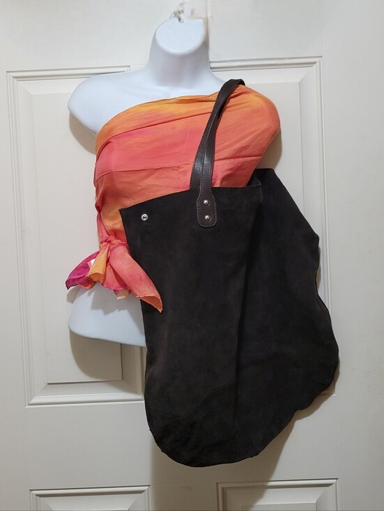 GAP Handbags - Vintage Y2K Gap Brown Suede Tote Bag w/ Leather Handles HTF